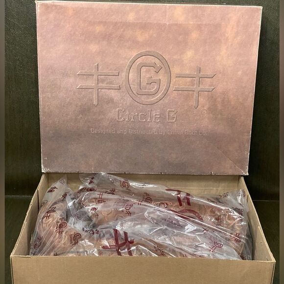 Circle H Brown Distressed Bone Dragon Embroidered Western Leather Boots Size 6.5 - Picture 3 of 14